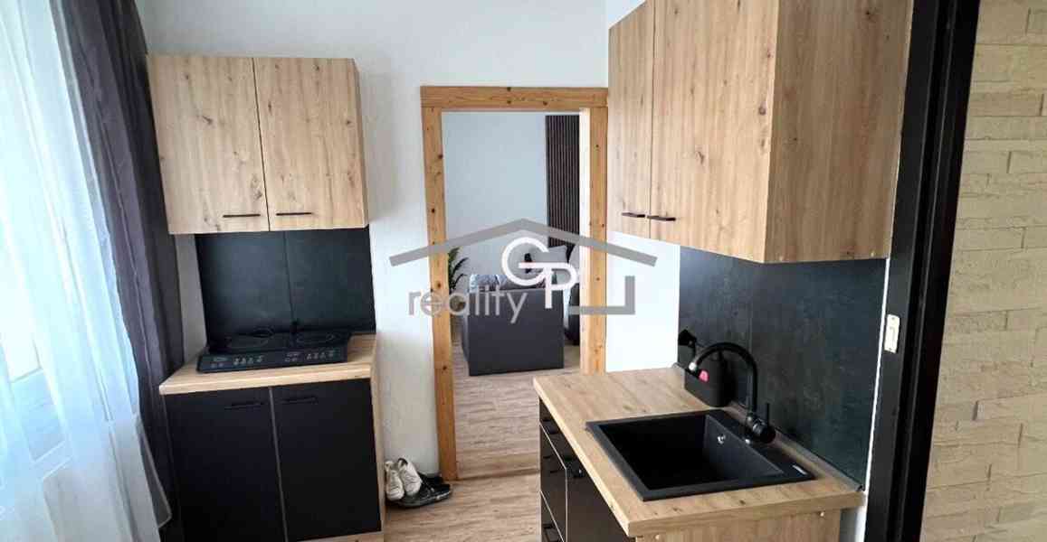 Pronájem bytu 1+1 s bal., ul. Prachatická, Č. Budějovice - foto 1