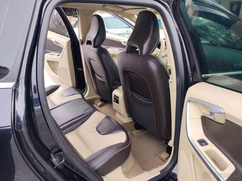 Volvo XC60 2,0 - foto 7