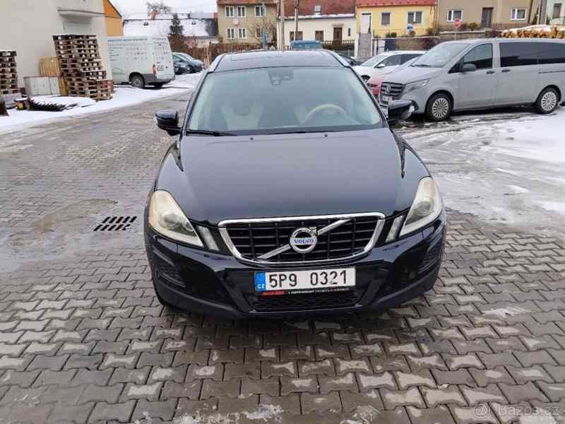 Volvo XC60 2,0 - foto 1