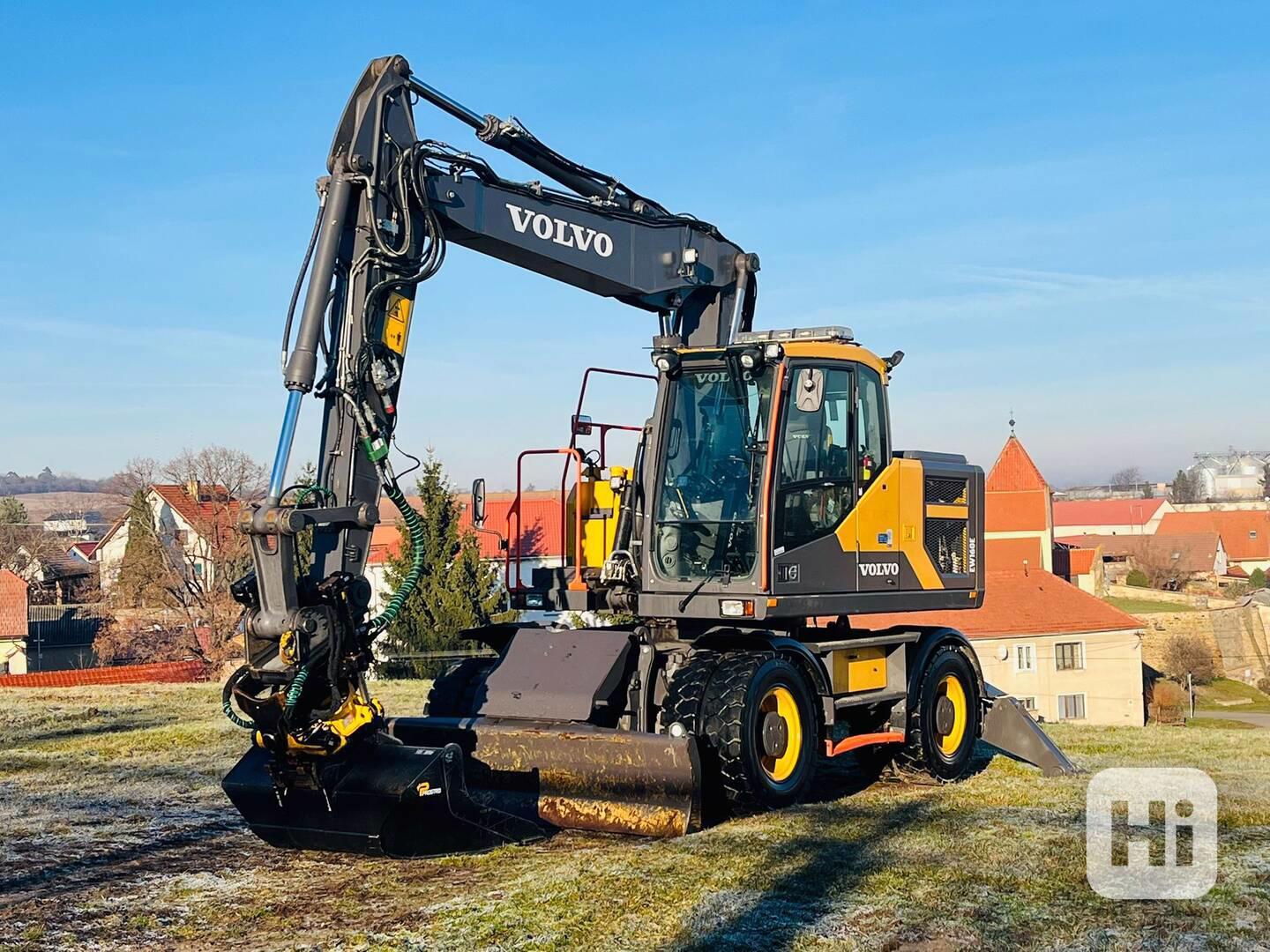 Kolové rypadlo Volvo EW160E (Možnost leasingu) - foto 1