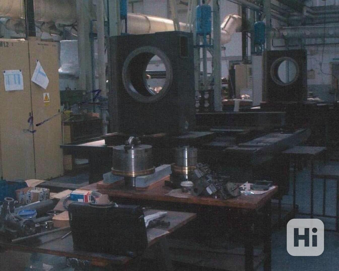 Položka číslo 18 – frézovací stroj SFK 600 CNC - foto 1