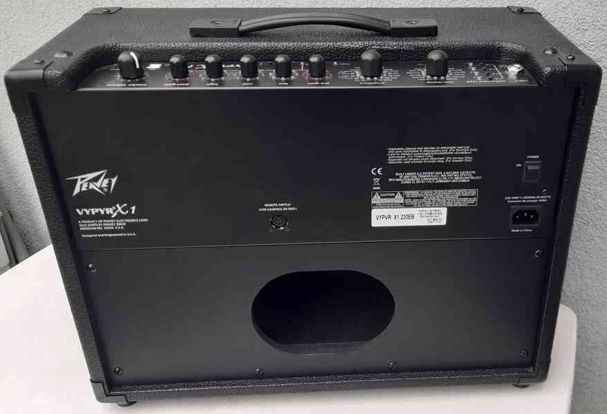 Modelingové kytarové kombo Peavey VYPYR X1  - foto 3