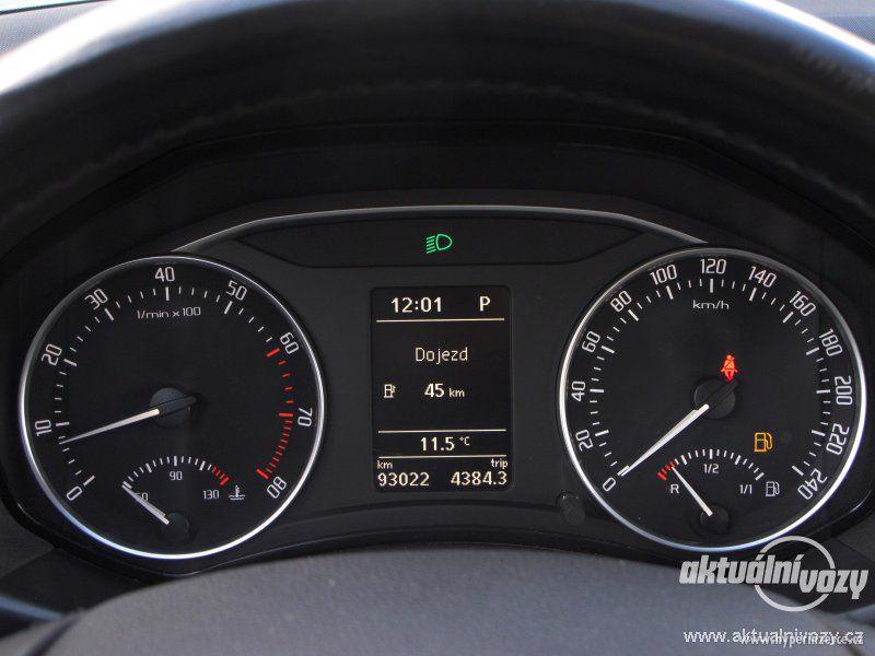 Škoda Octavia 1.4, benzín, rok 2009 - foto 8