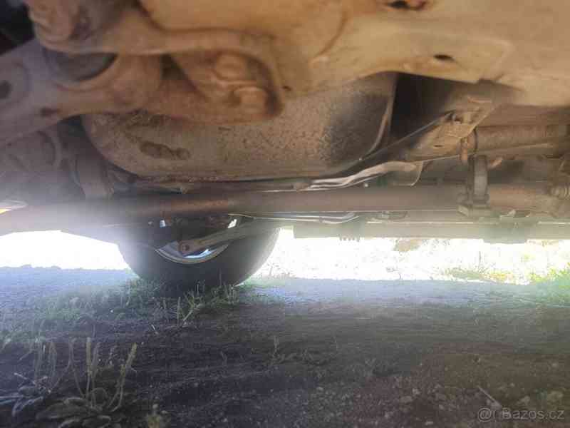 Suzuki Grand Vitara 1,9 - foto 8