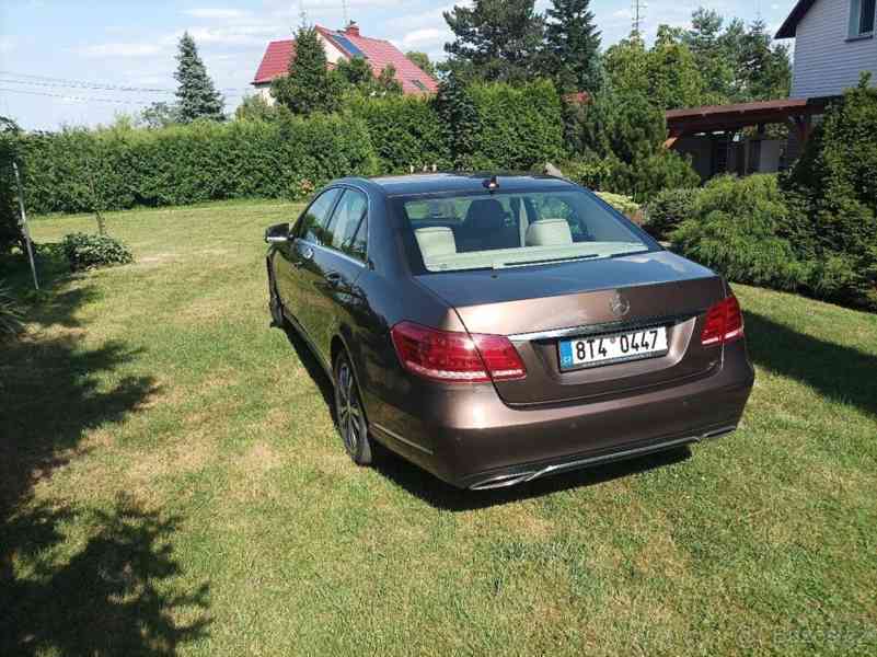 Mercedes-Benz Třídy E 1,8   E200 1,8 benzín 2013 - foto 8