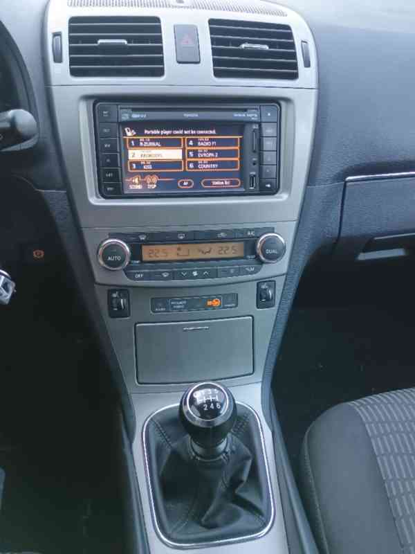 Toyota Avensis - foto 9