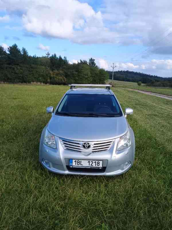 Toyota Avensis - foto 6