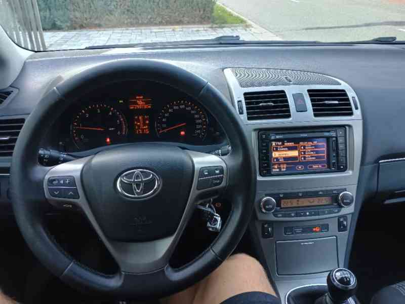 Toyota Avensis - foto 10