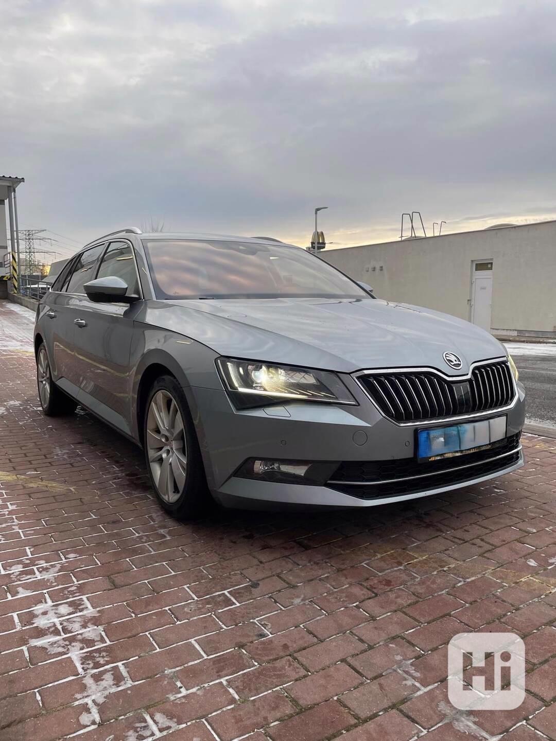 Škoda Superb - foto 1