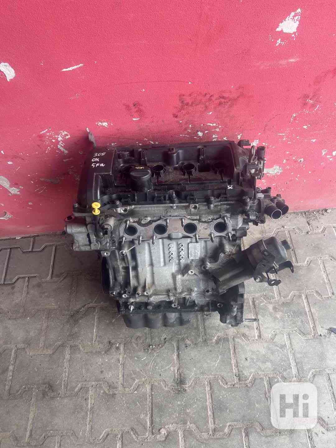 Motor Peugeot 1,6 16V VTI 88KW typ motoru 5FW 5F05 - foto 1