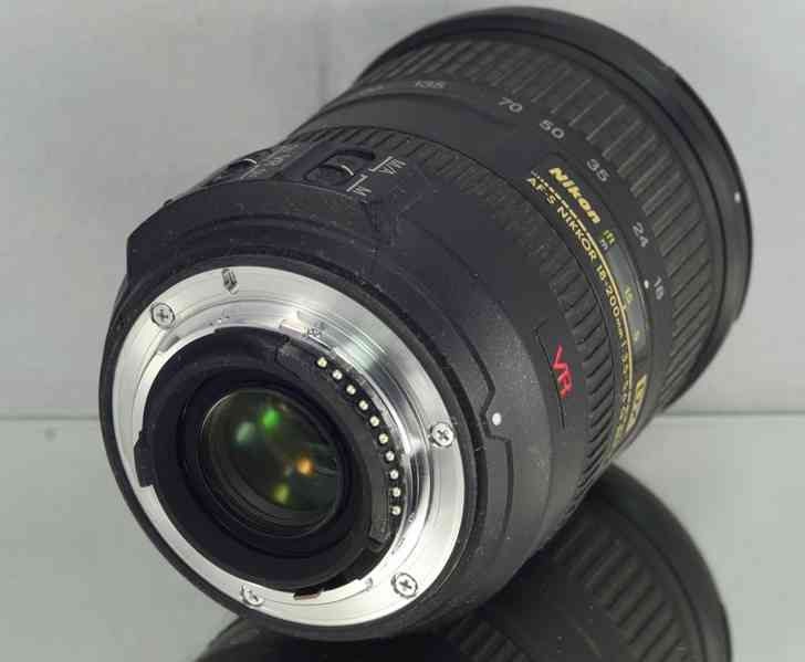 NIKON AF-S DX NIKKOR 18-200mm f/3.5-5.6 G IF ED VR - foto 4