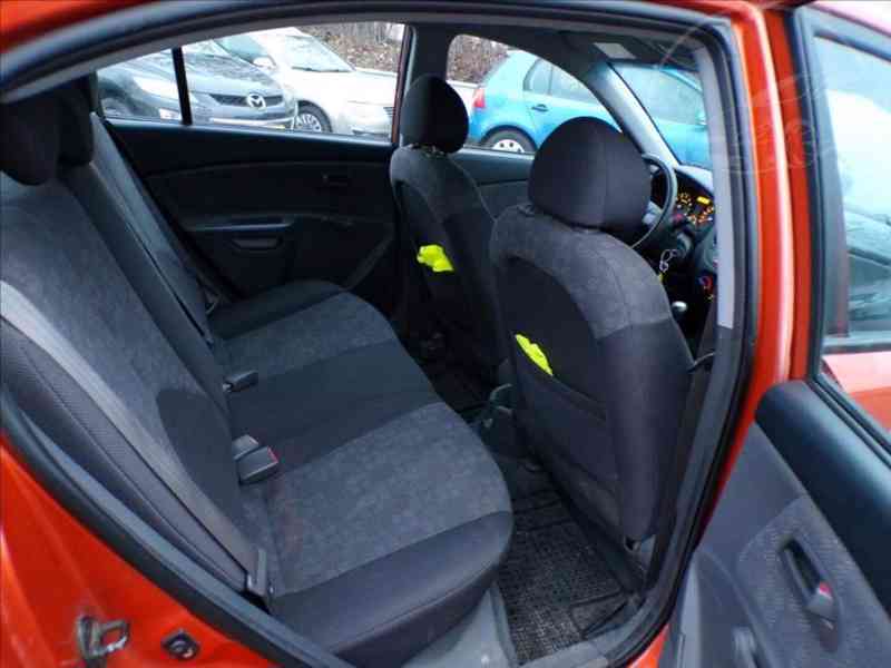 Kia Rio 1,4 16V - foto 10