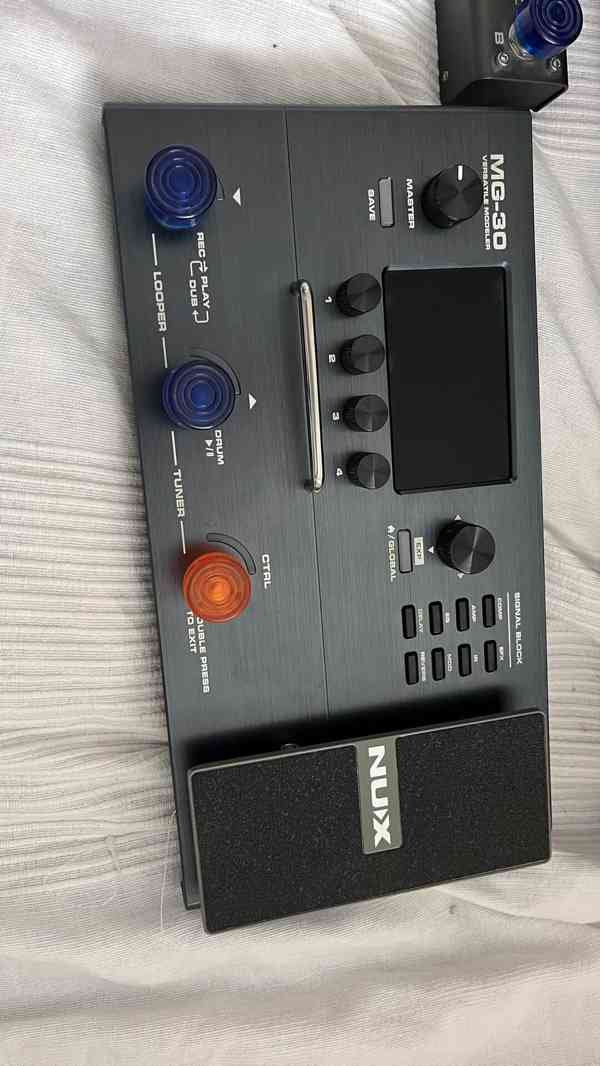 Prodám kytarový multiefekt NUX MG-30 - foto 2
