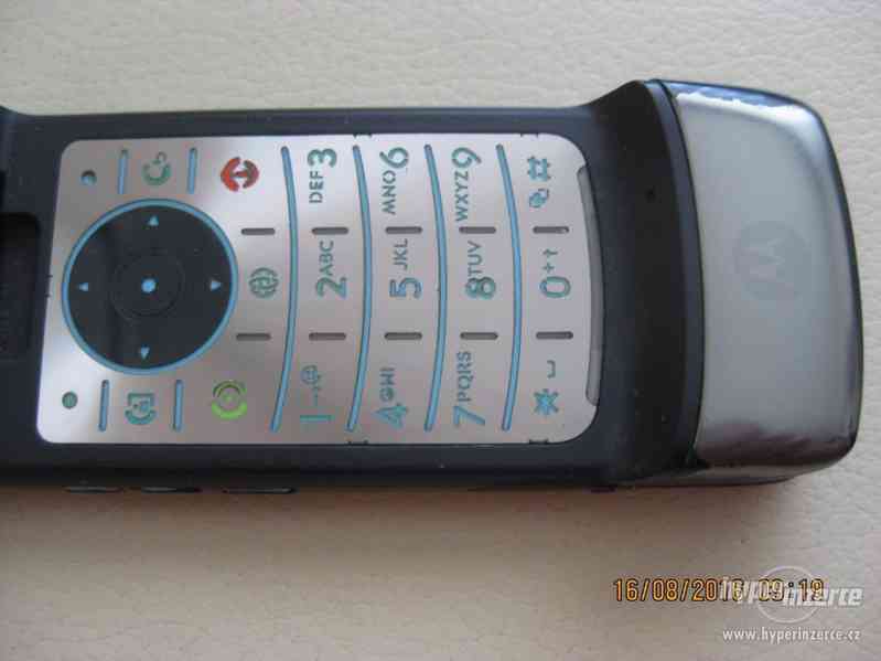 Motorola KRZR K3 - plně funkční telefon s češtinou - foto 5