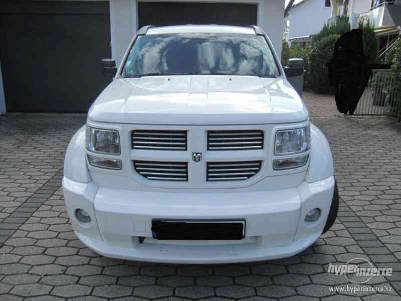 Dodge Nitro 4.0 Automat 191kW - foto 3