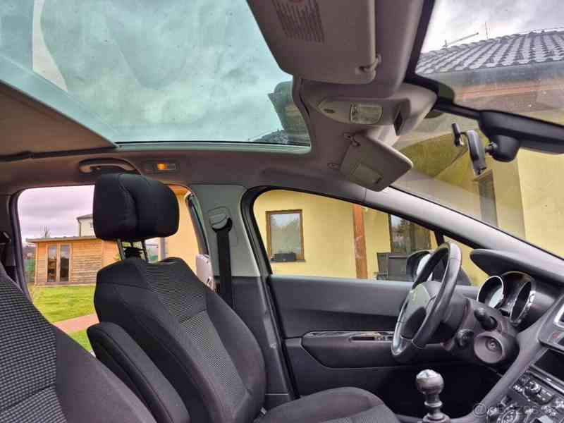 Peugeot 5008 HDI, 7 míst, panar.okno - foto 11