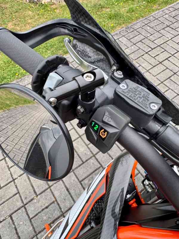KTM 690 SMC R - foto 14
