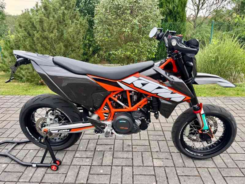 KTM 690 SMC R - foto 7