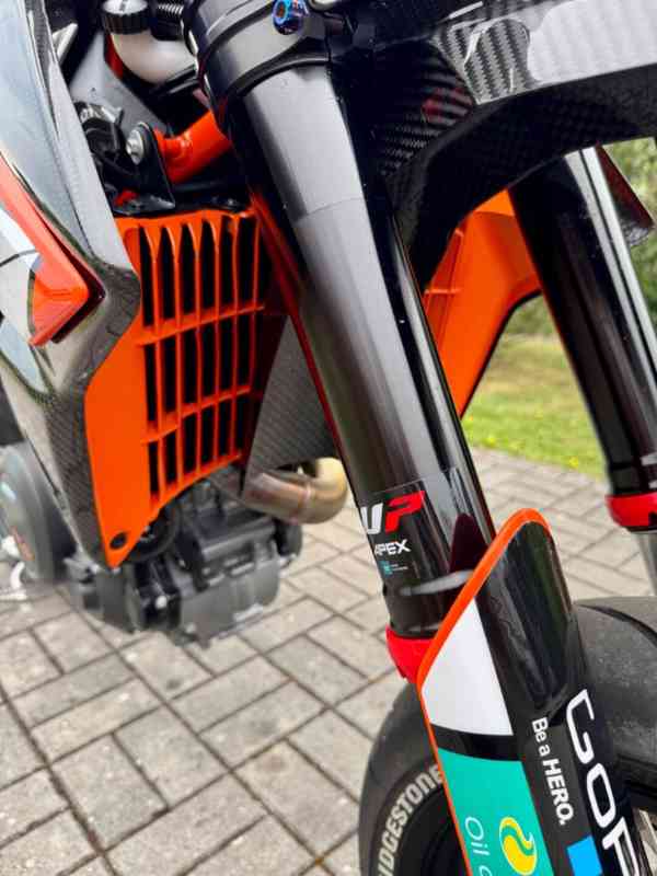 KTM 690 SMC R - foto 13