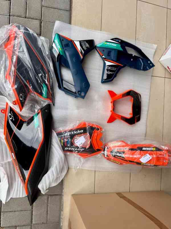 KTM 690 SMC R - foto 18