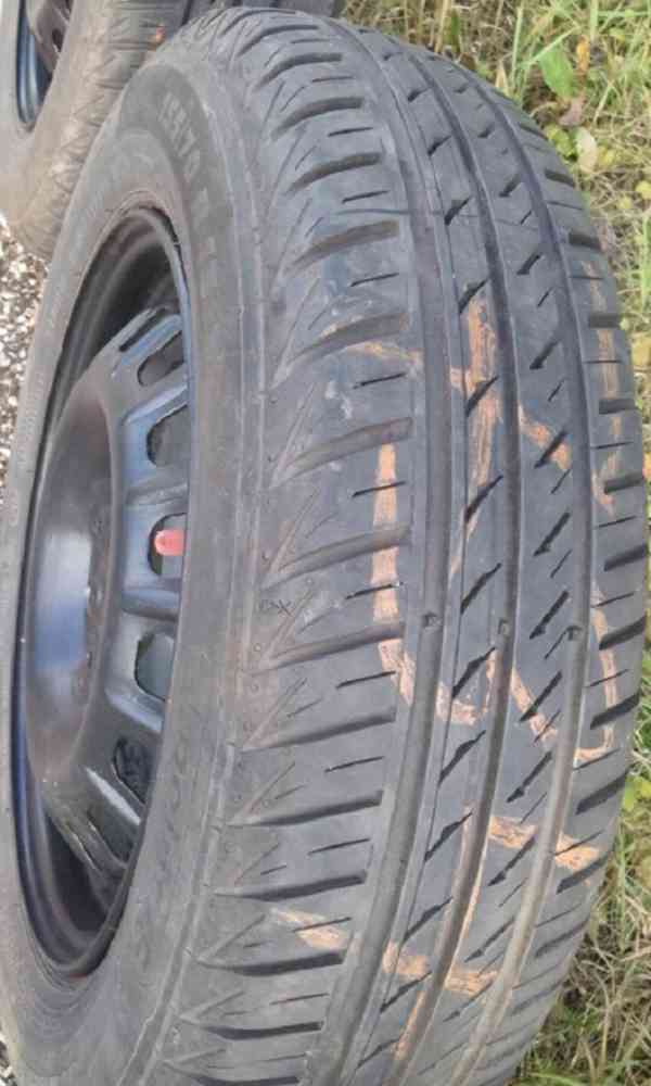 Fiat Punto-pneu s disky 4ks - foto 8