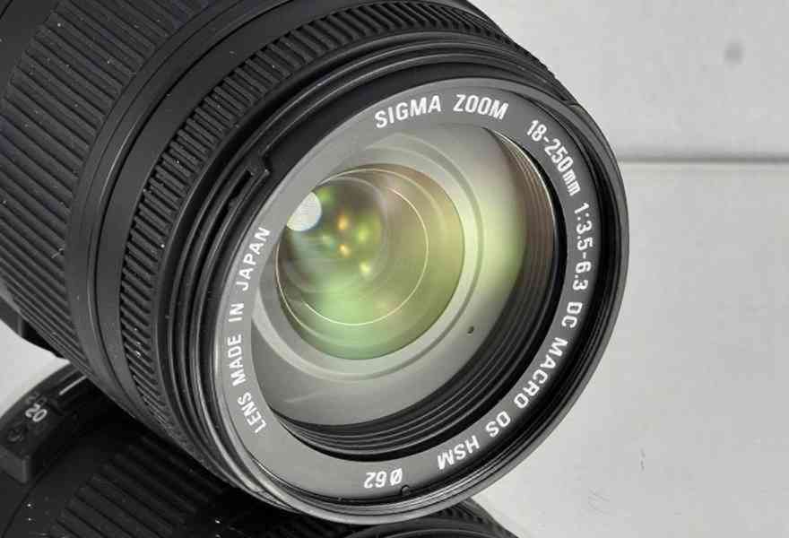 pro Nikon - Sigma DC 18-250mm 1:3.5-6.3 HSM OS **APS-C zoom - foto 3