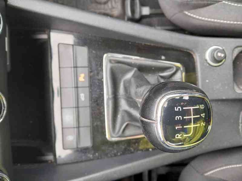 ŠKODA Octavia Combi Style 2,0 TDI 110 kW - foto 30