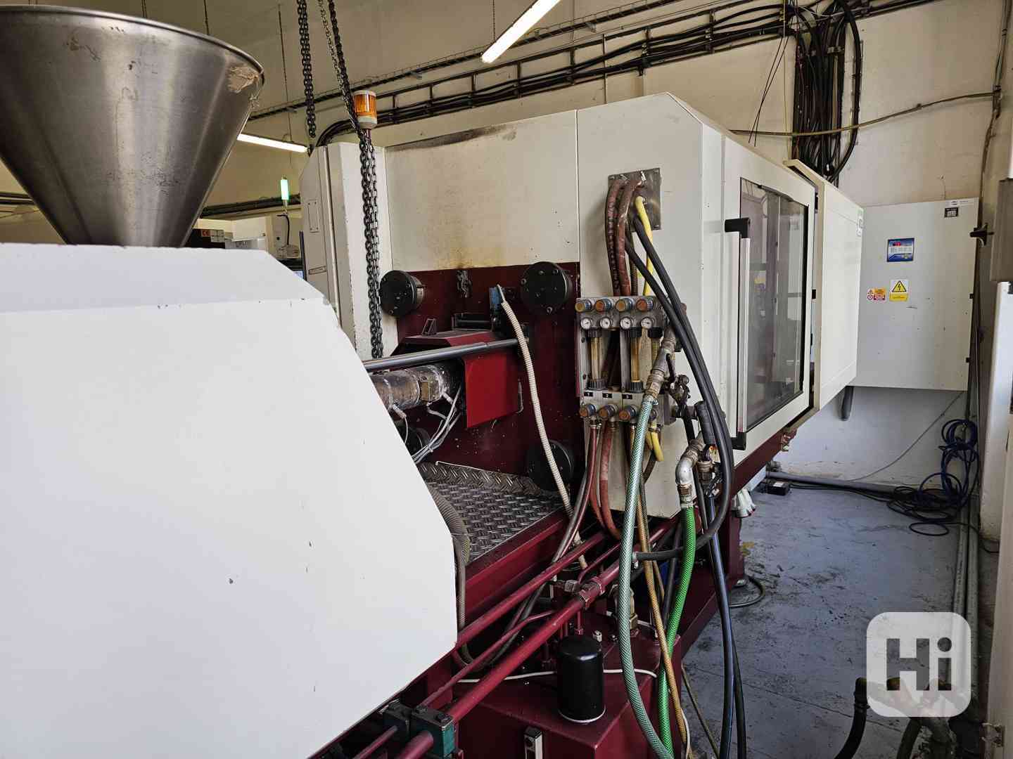 Použitý vstřikovací lis SK 1300-370 basic, r. v. 1997 - foto 1