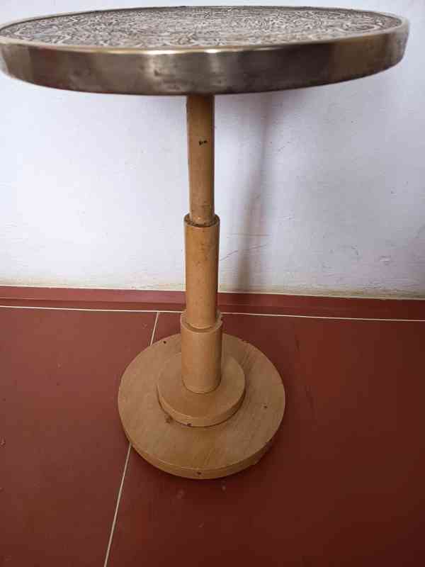 Orientální malý kulatý stolek - foto 4