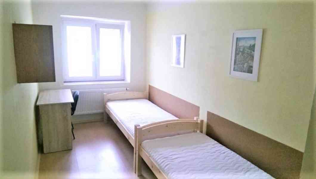 1.lůž. + 2.lůž. pok. RD St. Lískovec, pračka, studenti/ky - foto 2