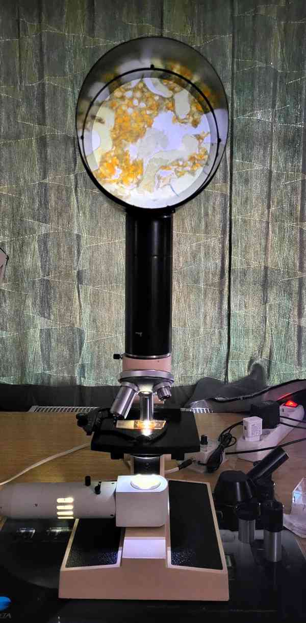 Prodám osvědčený studentský monokulární mikroskop s projekcí - foto 5