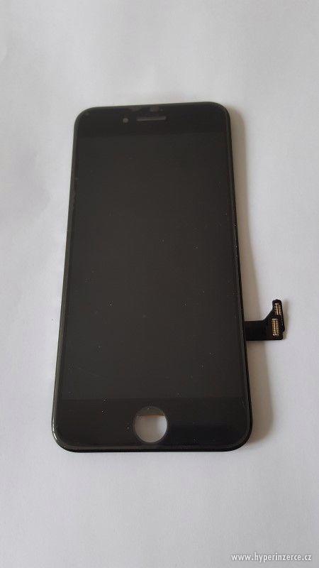 LCD na iPhone 8 černé - foto 1