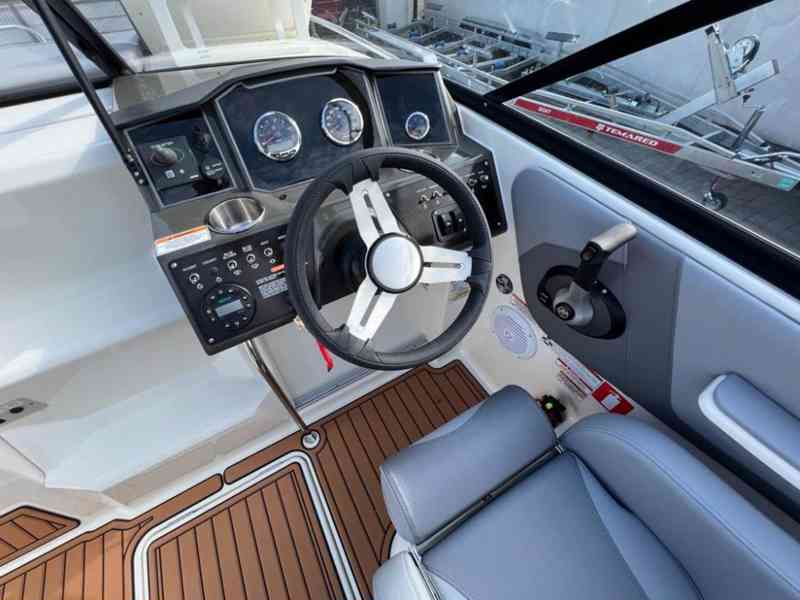 BAYLINER VR-6 Cuddy + MERCRUISER 4.5l V6 MPI 250ps - foto 7