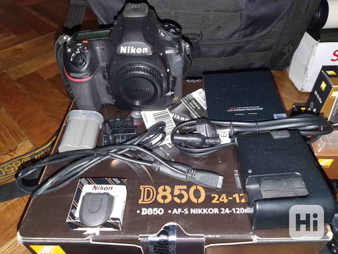 Nikon D850 s gripem, s akumulátory atd.  - foto 1