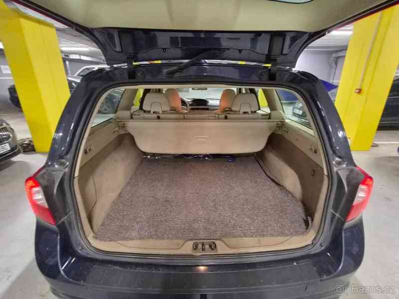 Volvo V70 2,4   D5 4x4 158KW - foto 7