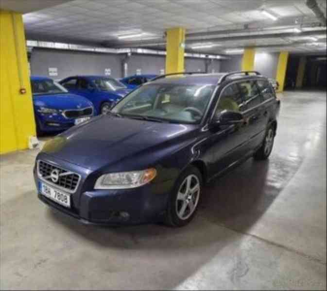 Volvo V70 2,4   D5 4x4 158KW - foto 1
