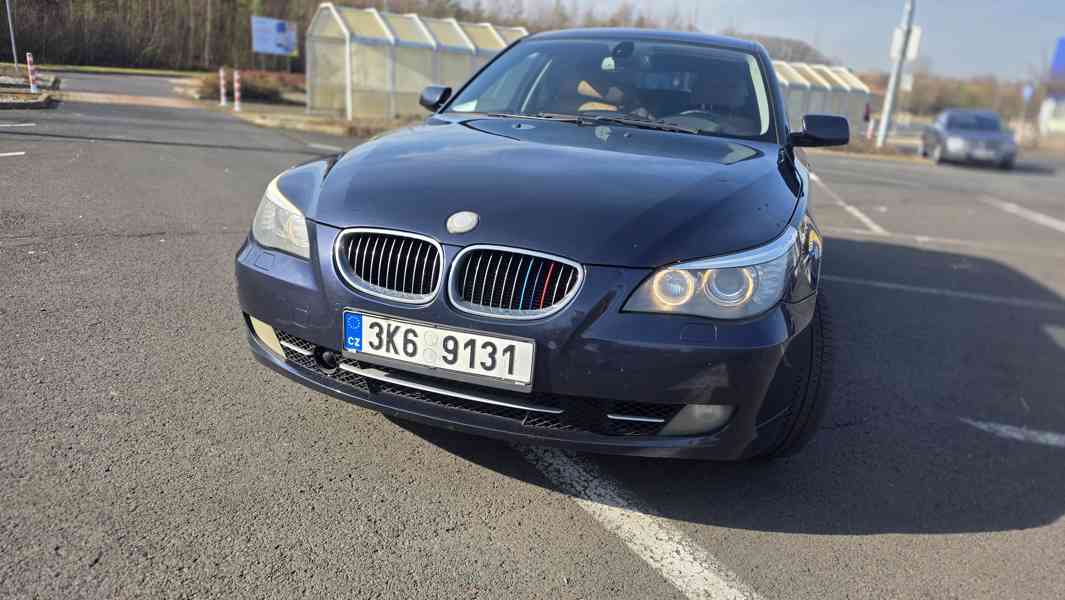 BMW 530 D - rok 2007 - foto 17