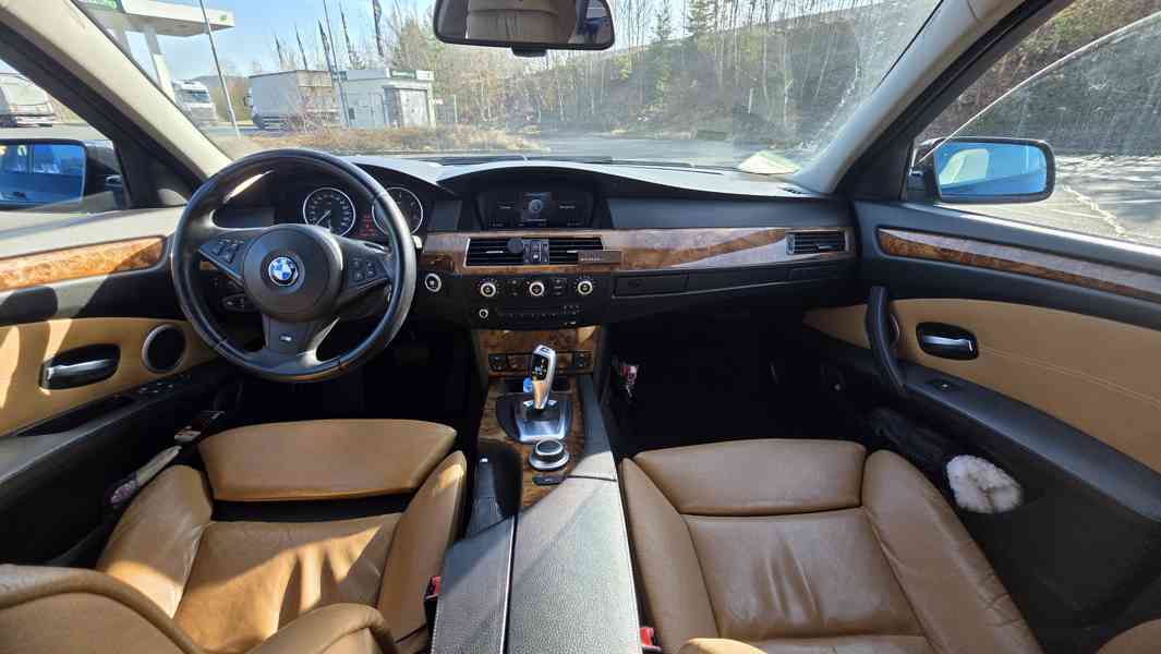 BMW 530 D - rok 2007 - foto 9