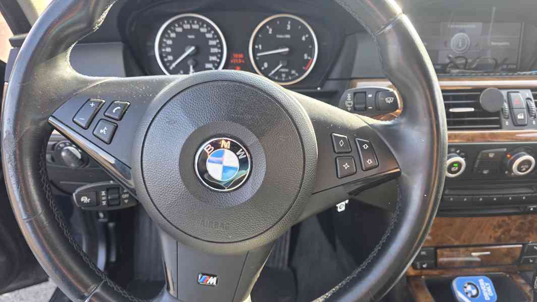 BMW 530 D - rok 2007 - foto 10