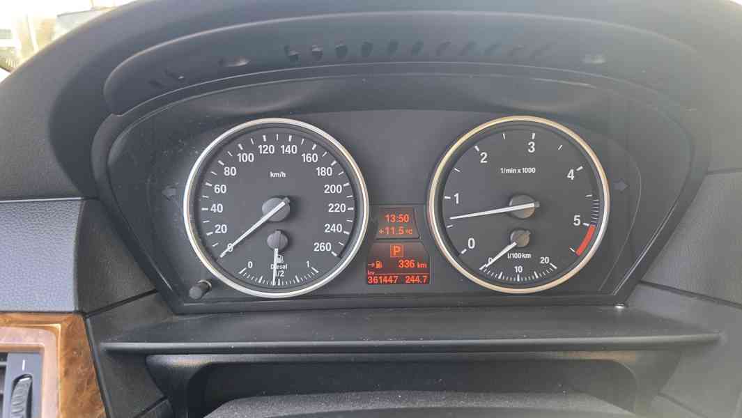 BMW 530 D - rok 2007 - foto 11
