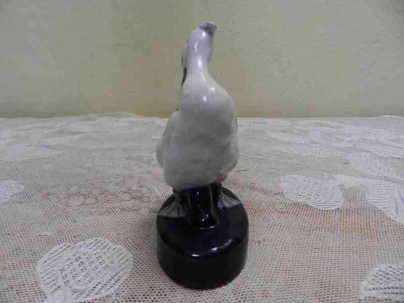 Hezká porcelánová plastika pták Pelikán Eichwald Dubí - foto 5