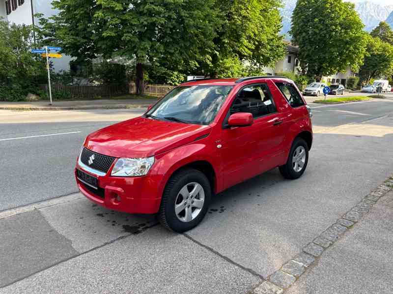 Suzuki Grand Vitara 1.6i Club benzín 78kw - foto 14