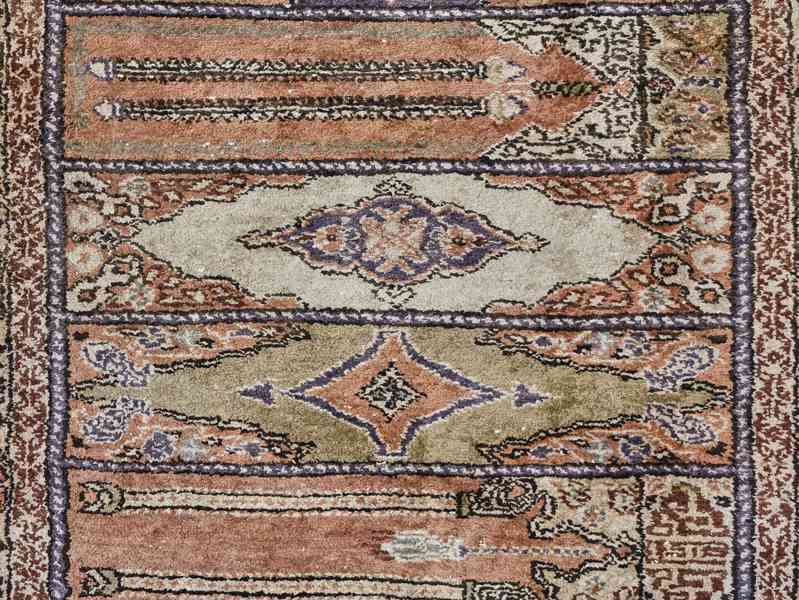 Turecký koberec Kayseri – skupinový modlitební 138 x 90 cm - foto 5