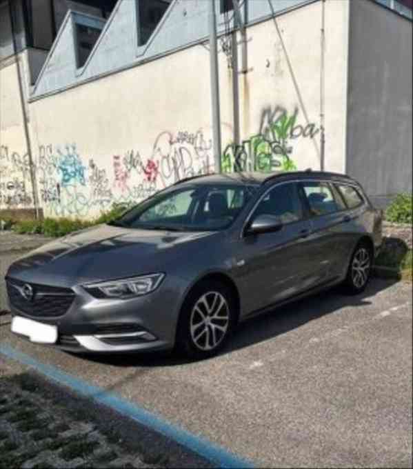 Opel Insignia 1,6   Sport Tourer, rok 2018 - foto 1