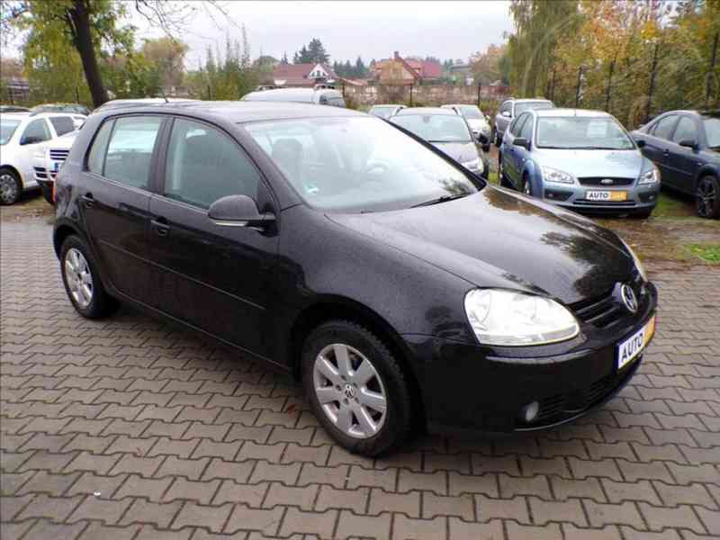 VW Golf 1,4 i 1.MAJITEL,TREND-Hned odjíždíte - foto 1
