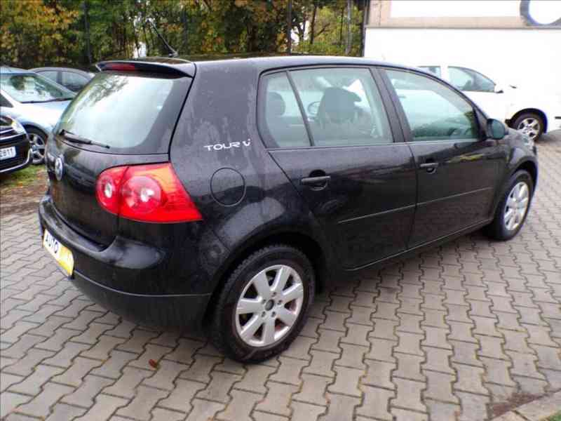 VW Golf 1,4 i 1.MAJITEL,TREND-Hned odjíždíte - foto 3
