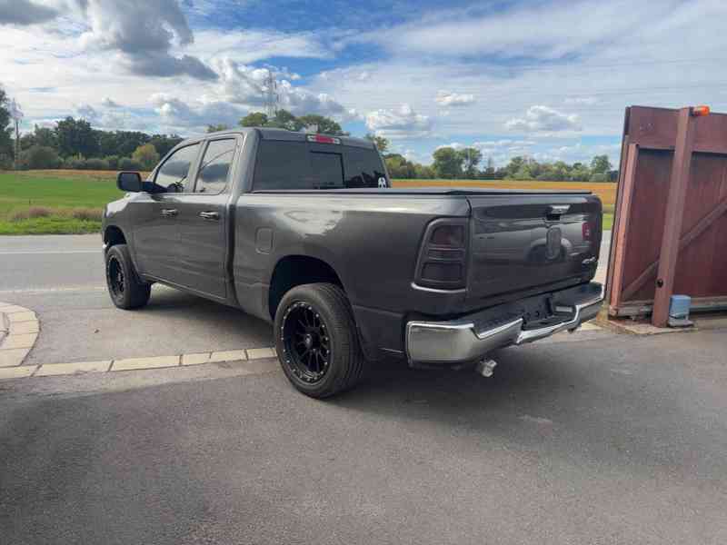 Dodge Ram 1500 3,6 Bighorn Lonestar Quad 4x4  - foto 2