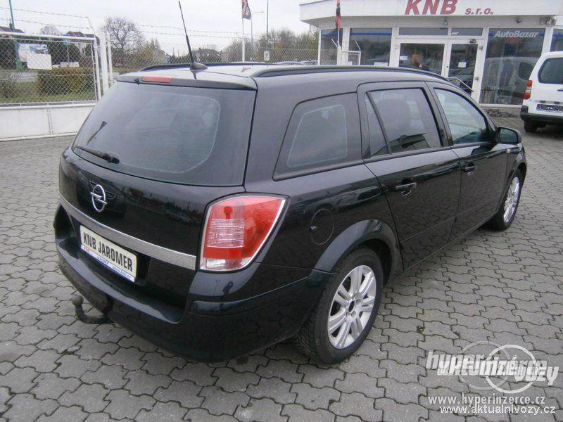 Opel Astra 1.9, nafta, r.v. 2008, el. okna, STK, centrál, klima - foto 6