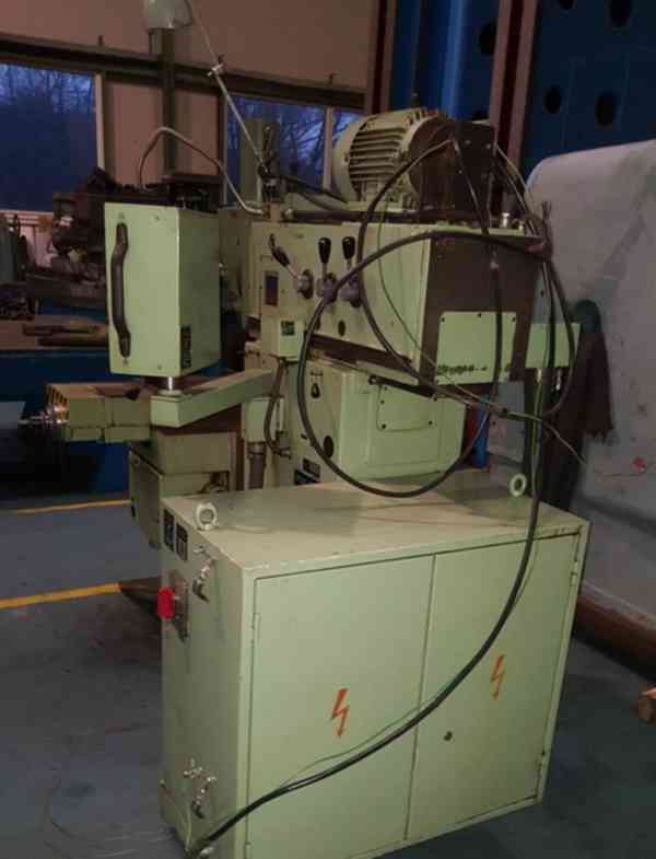 Frézka konzolová FGS 25/32 (10528.)  - foto 9