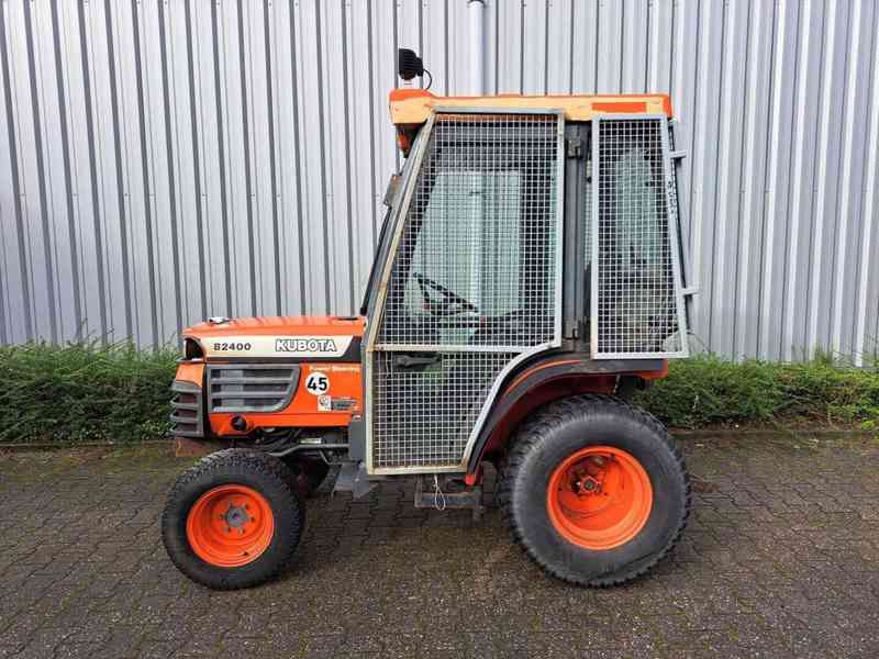 Traktor Kubota B2400 - foto 2